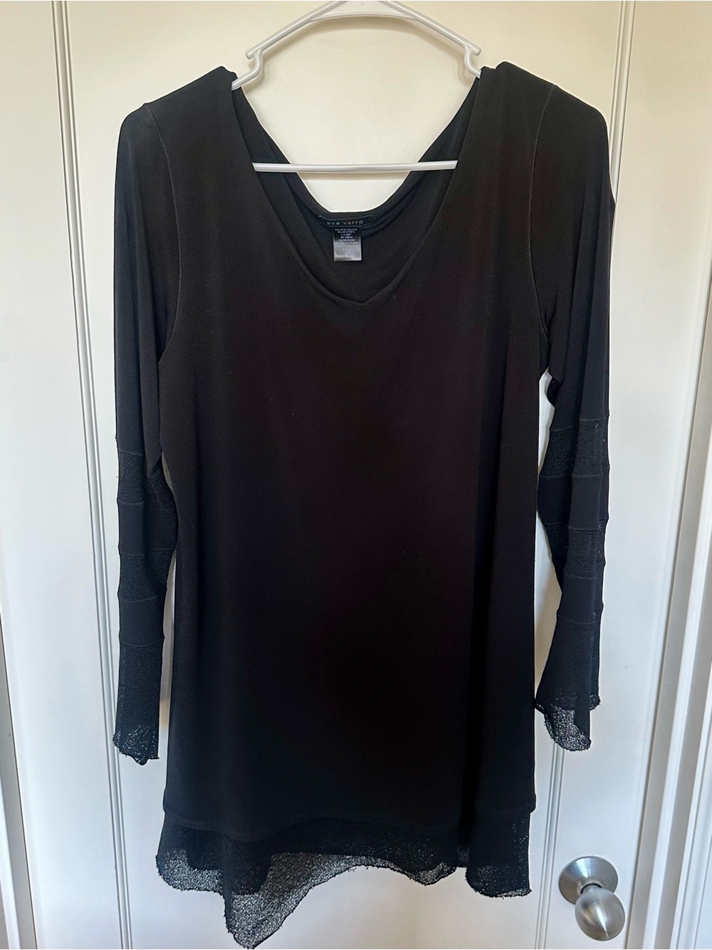 Eva Varro Black Women's V-Neck Long Sleeve Dress or Tunic with Lace Trim